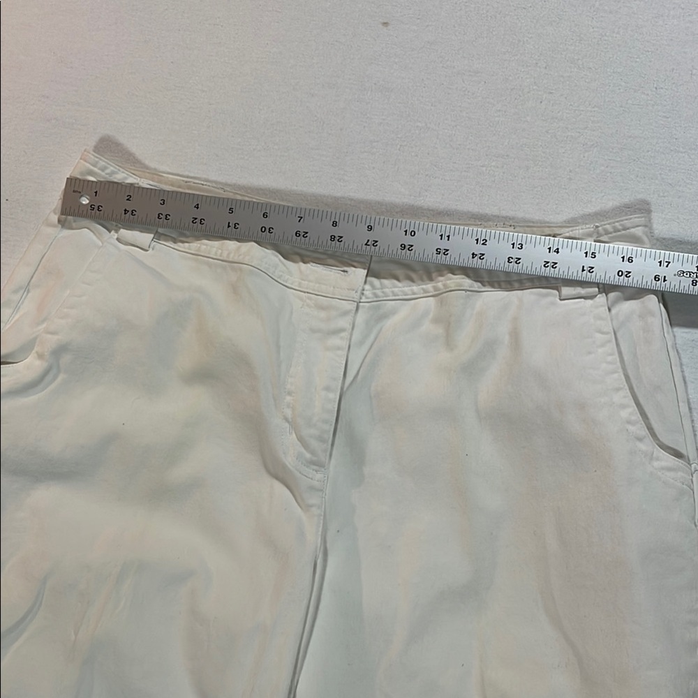 a.n.a. White cuffed Capris EUC 14 - Picture 11 of 15